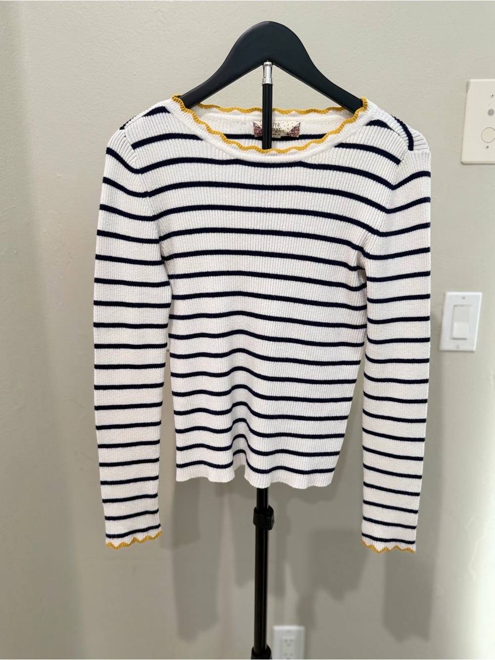 Pink Rose Striped Scallop Trim Sweater Size M Nautical Preppy Coastal Parisian